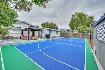 קוטג'' Updated Poway Farmhouse: Walk To Parks!