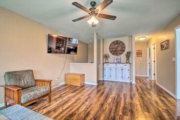 بيت ريفى Cozy Silver Lake Retreat W/ Private Hot Tub!