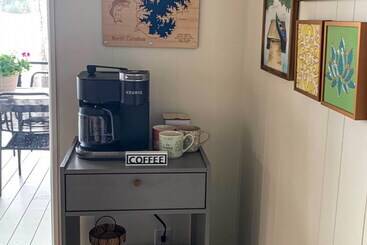 Dreamy Lake Norman Cottage W/ Panoramic Lake Views