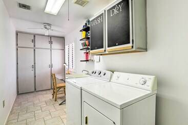 별장 Lovely Sun City Home Near Golf & Spring Training!