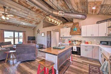 بيت ريفى Modern Stephenville Farmhouse: 8 Mi To Dtwn!