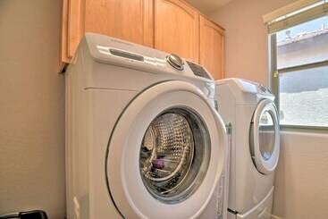 بيت ريفى Goodyear Escape W/ Grill: Community Pool Access!