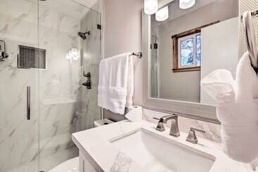 کلبه Flagstaff Vacation Rental, 3 Mi To Downtown!