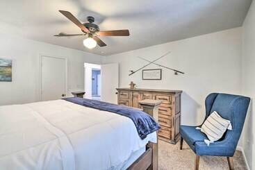 Сельский дом Riverfront Hunstville Home W/ Deck & Chiminea