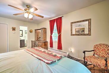 קוטג'' Rustic Adirondacks Home W/ Hot Tub & Lake Access!