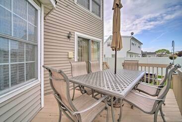 별장 Spacious Brigantine Home ~ 1 Block To Beach!
