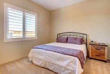 بيت ريفى Oasis Like Phoenix Home W/ Private Outdoor Pool!