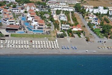 Апарт-отель Amaryllis Front Beach