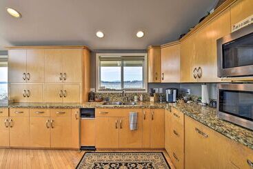 コテージ Anacortes Paradise Vacation Rental W/ Water Views!