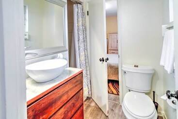 بيت ريفى Pet Friendly Cottonwood Home W/ Mountain View!