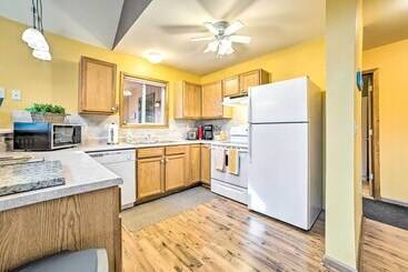 Сельский дом Higgins Lake Retreat   Hike, Swim, Relax!