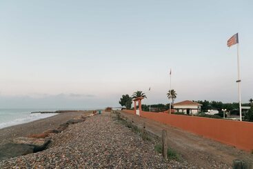 فندق Camping Tres Estrellas Mediterráneo