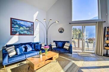 بيت ريفى Inviting Lake Sutherland Home: Kayaks + View!