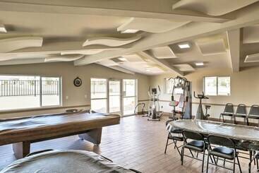 کلبه Cozy Lake Havasu City Home W/ Dock & Beach Access!