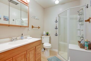 קוטג'' Pet Friendly Canyon Lake Home   2 Mi To Beach!