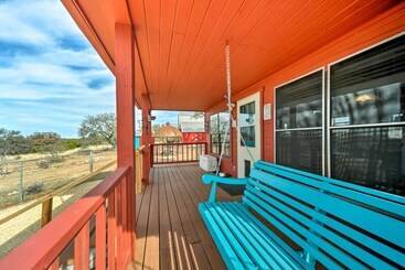 별장 Pet Friendly Fredericksburg Cabin W/ Lovely Views