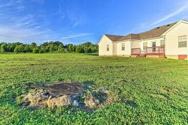 별장 Scottsville Retreat < 25 Mi To Bowling Green!