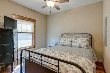 별장 Smoky Mountain Cabin Rental: Game Room, Fire Pit!