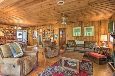 コテージ Summit Splendor  Smoky Mountain Cabin W/ Fire Pit
