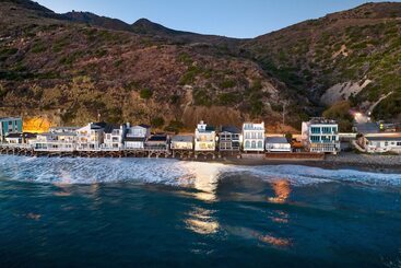 بيت ريفى Beachfront Malibu House W/ Sauna & Ocean View Deck