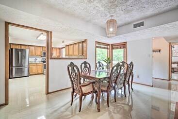بيت ريفى Bryan Home W/ Deck & Yard ~ 4 Mi To Texas A & M!
