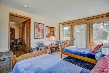 コテージ Charming Estes Park Cabin W/ 2 Private Patios!