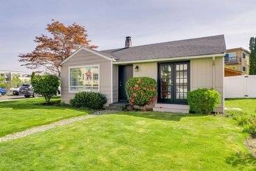 بيت ريفى Downtown Kirkland Rental: Steps To Lake Washington