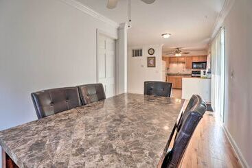 茅舍 Glendale Heights Home With Office And Backyard!