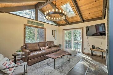 コテージ Incline Village Cabin W/ Patio: 2 Mi To Beach!