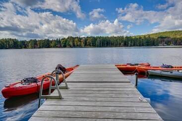 コテージ Orwell Cabin On Sunrise Lake W/ Private Dock & Bbq