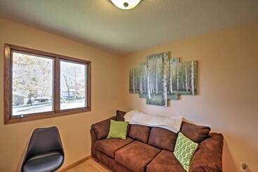 کلبه Quaint Duluth Hideaway W/ Private Fenced In Yard!