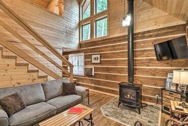 קוטג'' Reconnect With Nature At Timber Creek Cabin!
