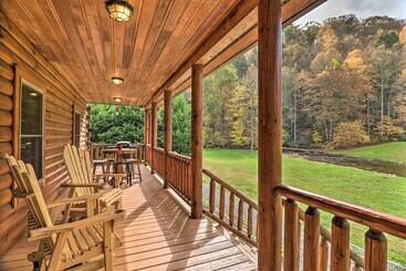 コテージ Riverfront Hideaway W/ Mtn Views In Marshall!
