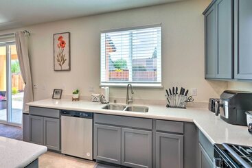 קוטג'' Sacramento Retreat W/ Yard ~ 13 Mi To Dtwn!