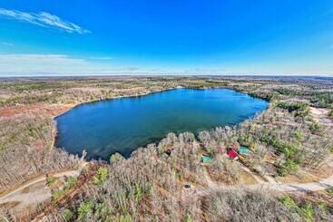 Secluded Lost Lake Cottage W/ Spacious Loft!