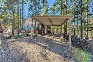 コテージ Secluded Ruidoso Cabin W/ Hot Tub & Fireplace!