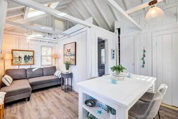 קוטג'' Serene Cape Cod Retreat   Walk To Bay!