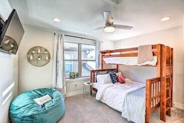 بيت ريفى Hike & Ski: Stunning Home W/ Hot Tub In Granby!