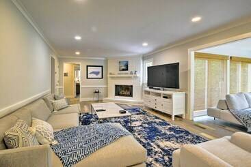 کلبه The Intracoastal Hideaway: 4 Miles To Beach!