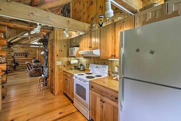 بيت ريفى Valders Log Home Near Eea Air Show & Sheboygan!