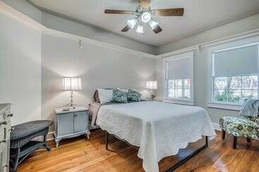 קוטג'' Beautiful Hill Country Ranch Home   4 Mi To Town!