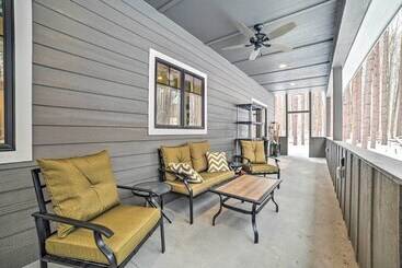 بيت ريفى Bellaire Family Cabin: All Season Retreat!