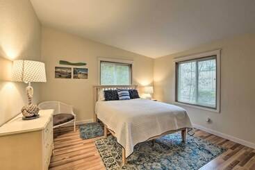 Cute Cottage W/ Deck Walk 115 Ft To Brewery & Cafe