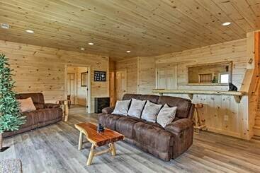 بيت ريفى Private Hot Tub: Gatlinburg Cabin In The Clouds