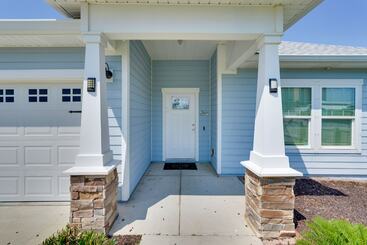 بيت ريفى Group Friendly Pcb Retreat W/ Yard, Walk To Beach!