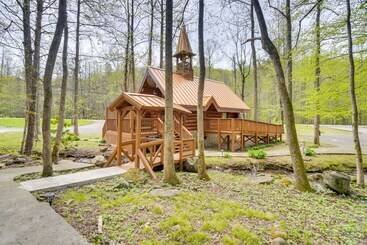 بيت ريفى Lovely Gatlinburg Cabin W/ Private Hot Tub!