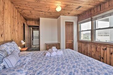 Rustic Beachfront Cottage W/ Deck & Boardwalk