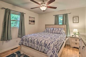 Peaceful Pisgah Forest Cottage W/ Fire Pit!