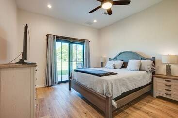 별장 Livingston Retreat W/ Patio & Charcoal Grill