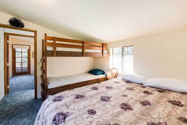 بيت ريفى Conconully Cabin On 42 Private Acres Near Hiking!